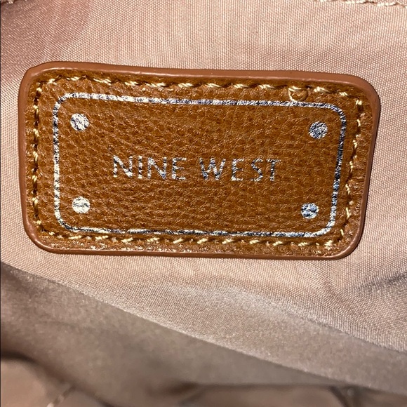 Nine West - Picture 5 of 5